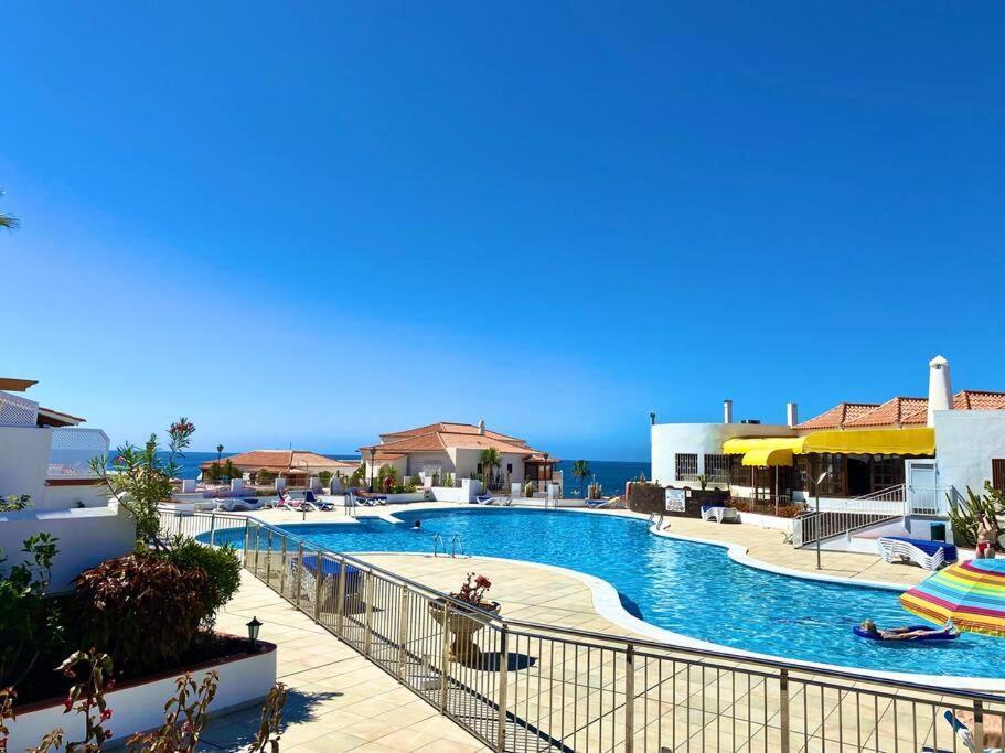 Stylish & Modern 1 Bedroom Suite On Frontline Of Playa Del Duque Costa Adeje (Tenerife) Exterior foto