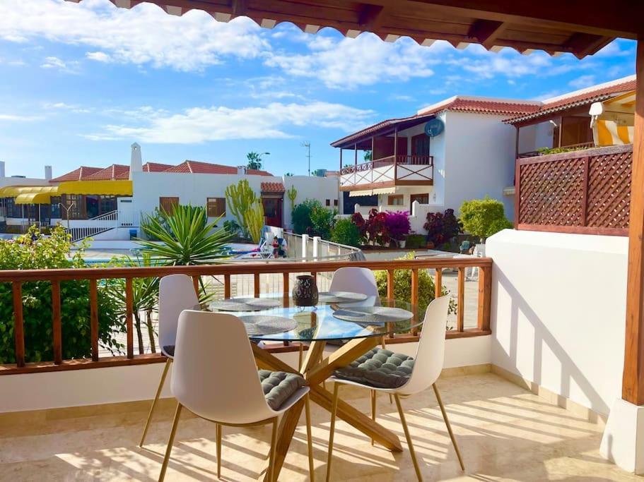 Stylish & Modern 1 Bedroom Suite On Frontline Of Playa Del Duque Costa Adeje (Tenerife) Exterior foto